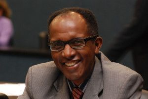 O deputado Marlúcio Pereira é o autor do projeto de lei