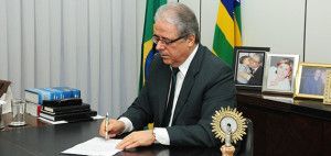 O desembargador Leobino Valente Chaves