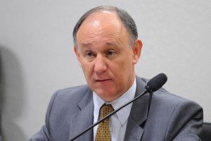 Pepe argumentou que uma das razões do governo ser contra a redução da maioridade penal é porque o assunto é cláusula pétrea