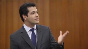 O projeto é de autoria do vereador Thiago Albernaz