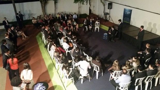 O pré-candidato pela OAB Forte recebeu os advogados no seu escritório político, no Setor Oeste