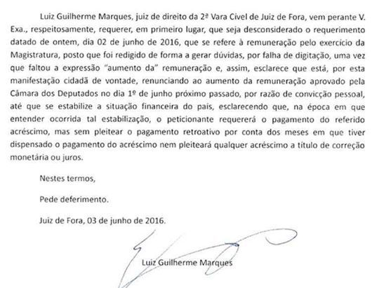 juiz abre mão de salário
