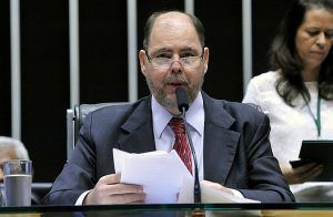 Deputado Alex Canziani é o autor da matéria