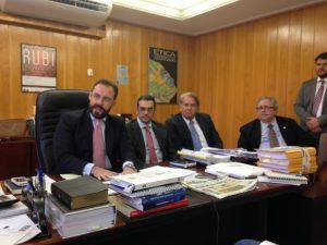 Lúcio Flávio falou sobre as contas da OAB hoje na sala da presidência 