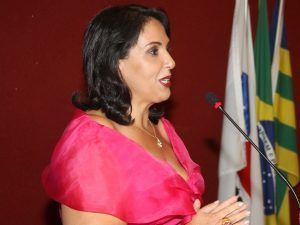 Simone Oliveira Gomes renunciou ao cargo