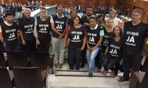 Servidores do Judiciário assistiram a votação da matéria