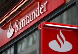 Santander terá de restituir e indenizar consumidora vítima do golpe da troca de cartão Santander terá de restituir e indenizar consumidora vítima do golpe da troca de cartão