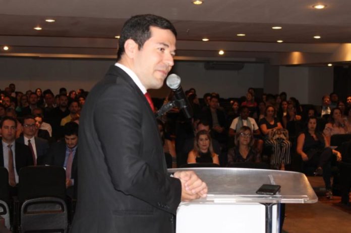 Rafael Lara - Abrint