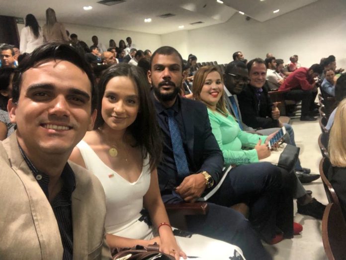 Representantes da comissão da OAB