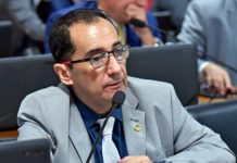 Proposta de Kajuru veda atuação de advogados em tribunais com parentes na magistratura Kajuru conciliação Baldy