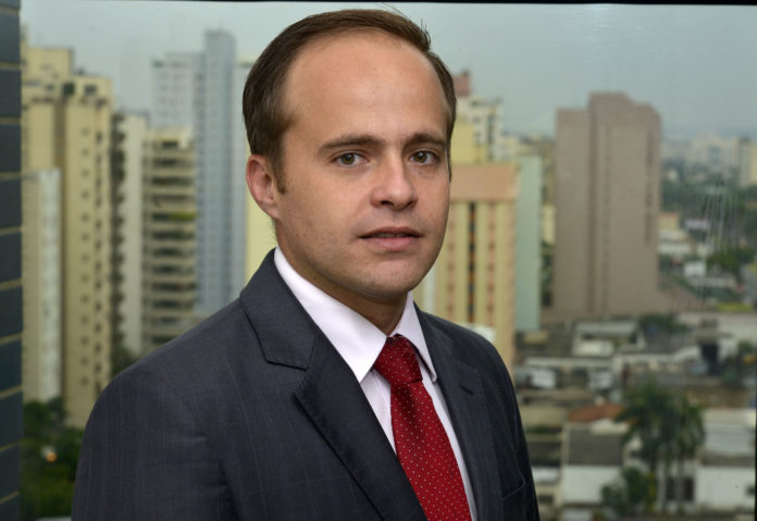 Rafael Maciel_Cristiano Borges_CRS0208