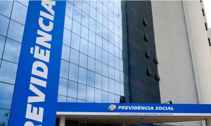 Instituto Nacional do Seguro Social (INSS) INSS aposentadoria período de graça