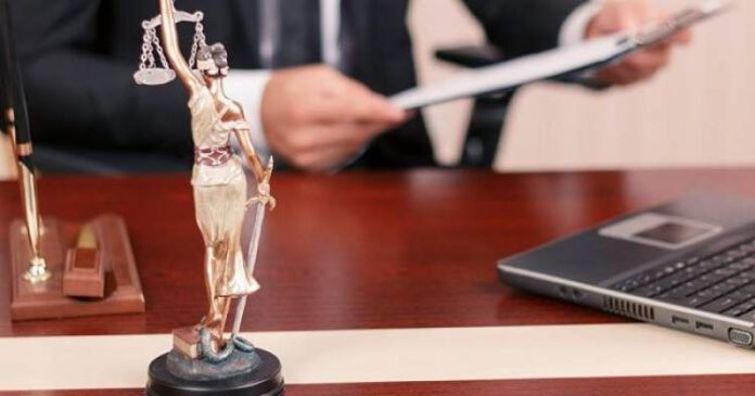 multa advogado processo penal