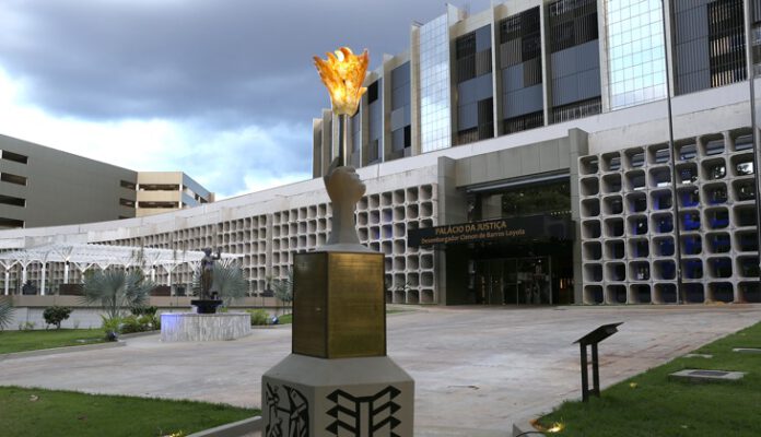 ponto facultativo 23 de outubro