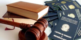 Trabalhador acusado de assediar sexualmente funcionária de outra empesa consegue na Justiça reverter justa causa TRT-GO mantém suspensão de processo que discute "pejotização" de vendedor autônomo