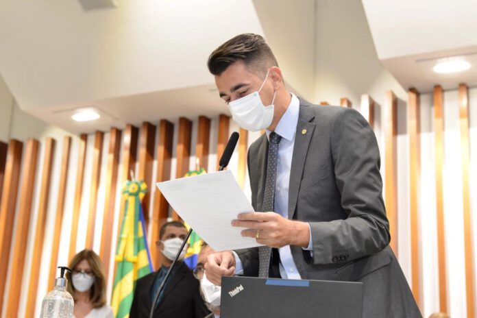 Vinícius cirqueira 3