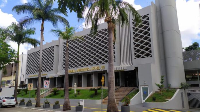 OAB-GO ameaça advogado