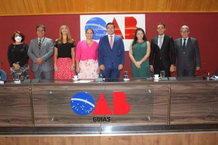 Exercício ilegal da profissão