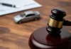 Empresas são condenadas a indenizar consumidora vítima de golpe do falso financiamento Empresas são condenadas a indenizar consumidora vítima de golpe do falso financiamento