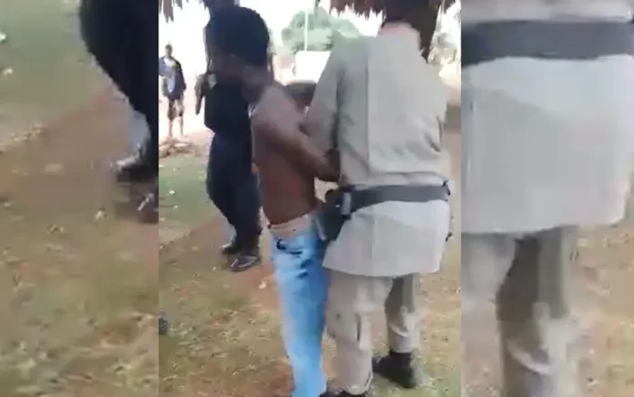 Jovem negro preso
