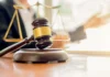Juiz absolve acusado de estupro de vulnerável que se envolveu com menina de 13 anos quando tinha 16 Juiz absolve acusado de estupro de vulnerável que se envolveu com menina de 13 anos quando tinha 16