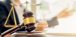 TRE-GO mantém decisão que absolveu prefeito e vice de Nova Glória da acusação de compra de votos em 2020 Desembargador suspende execução contra sócios após reconhecer que IDPJ alcançou apenas empresas