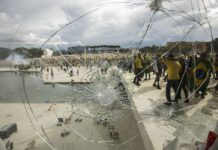 Moraes compara articulação de Eduardo Bolsonaro nos EUA aos atos golpistas de 8 de janeiro atos golpistas condenação