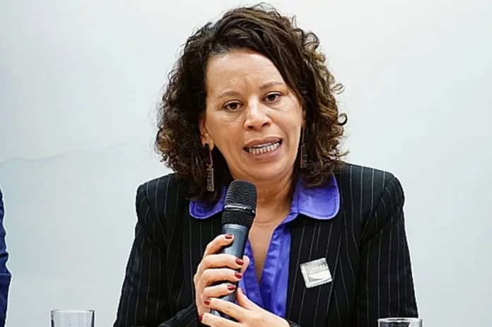 Edilene Lobo