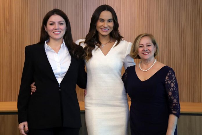 Patrícia Carrijo e candidatas