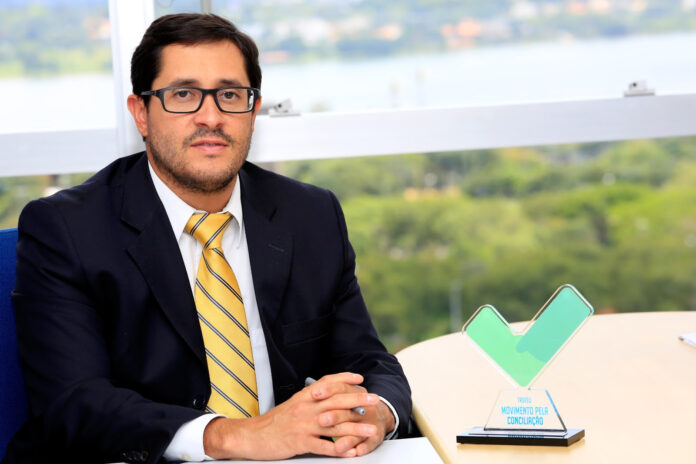 Rogério Neiva