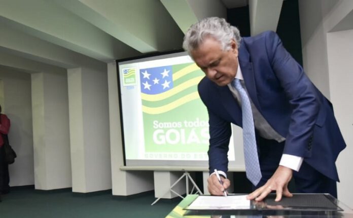 caiado 4
