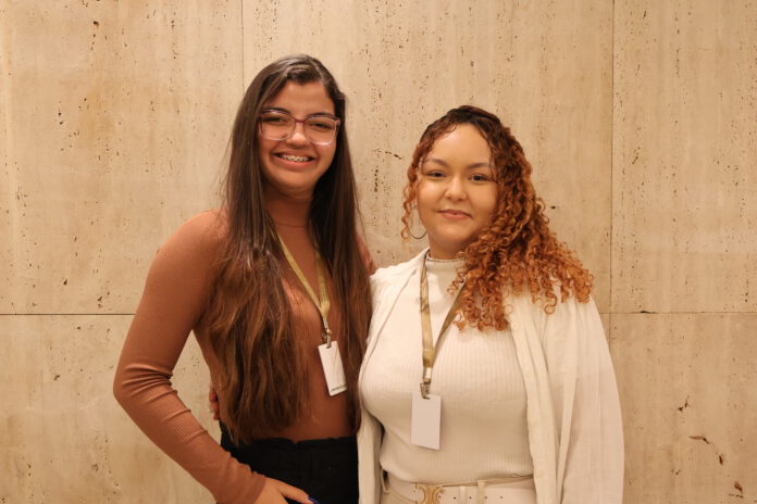 JANAINA E YASMIN
