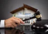 Liminar mantém morador em imóvel vendido após leilão sem intimação pessoal do devedor em Itaberaí Leilões imóvel idosos analfabetos