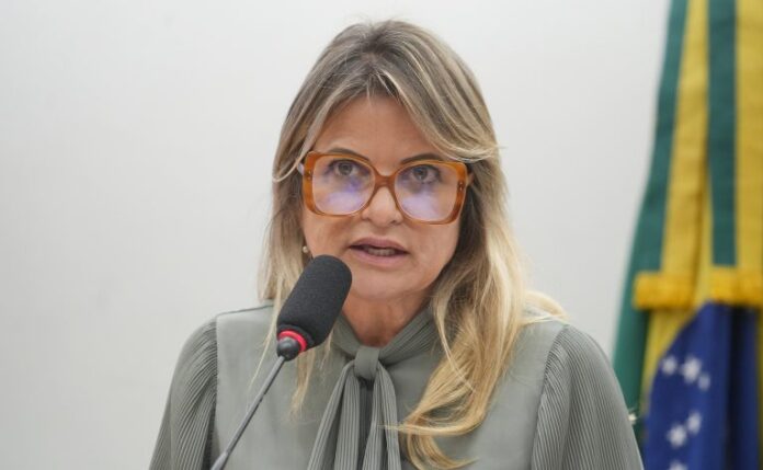 Flávia Morais 5