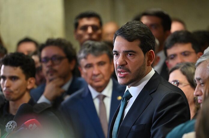 Jorge Messias 3