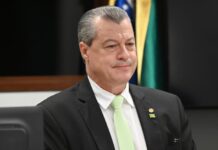 Relatado por Daniel Agrobom, comissão aprova PL que dá prioridade especial na Justiça para idosos com deficiência