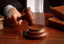 Estado terá de reenquadrar servidora que teve desvalorização salarial após mudança em plano de carreira Estado terá de reenquadrar servidora que teve desvalorização salarial após mudança em plano de carreira