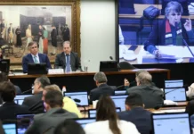 Com 44 votos favoráveis, CCJ da Câmara aprova redução da maioridade penal para 16 anos. O que acontece agora?