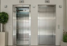 TRT-GO mantém adicional de periculosidade a técnico de elevadores exposto a risco de choque elétrico