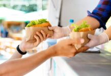 Juiz suspende ordem de retirada de food truck que funciona há mais de 15 anos em Rio Quente Juiz suspende ordem de retirada de food truck que funciona há mais de 15 anos em Rio Quente