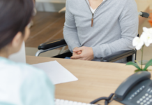 Clínica deve arca com rescisão indireta por não pagar adicional de insalubridade a recepcionista, entende TST