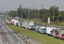 Lei sancionada garante frete mínimo no transporte de cargas; saiba o que muda