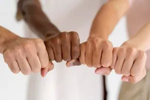 Igualdade-racial-300x200.jpg