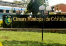 Câmara de Cristalina abre concurso com 36 vagas e salário de até R$ 8,3 mil; profissionais formados em Direito podem concorrer