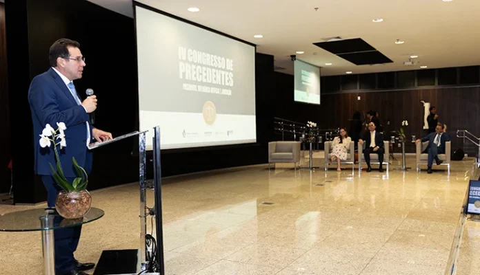 Congresso de precedentes