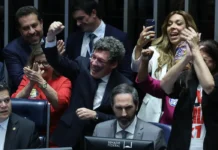 Senado aprova fim da escala 6×1 e redução da jornada de trabalho com apenas um voto contrário